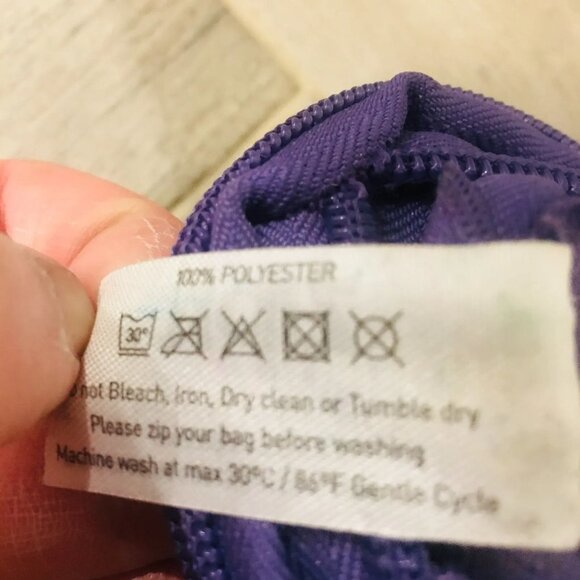 ZIPIT Wildlings Purple Nylon Unravelling Zipper Pencil Case White Teeth & Eyes - Picture 5 of 6